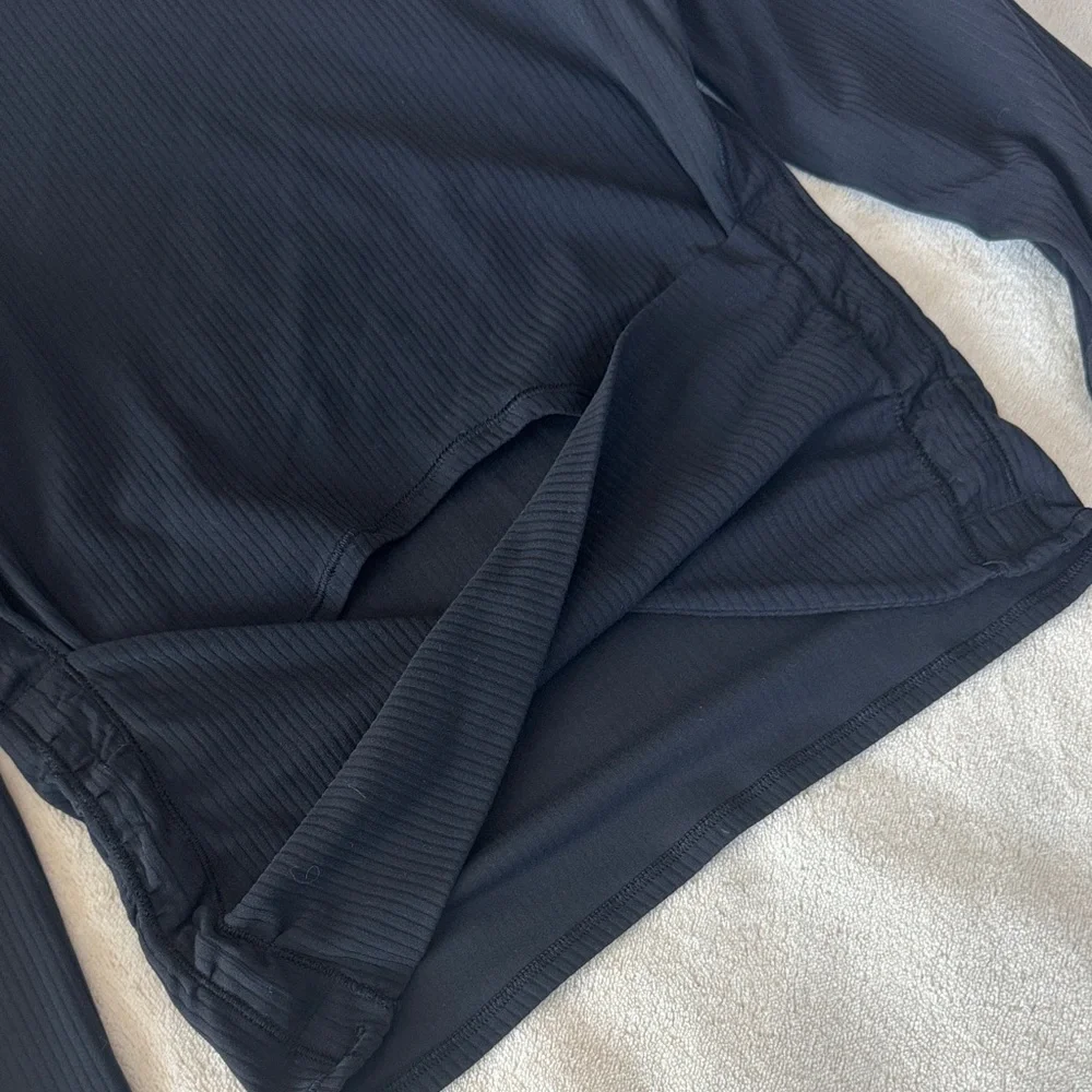 Lululemon Black Long-Sleeve Ribbed Crewneck Top - Picture 4 of 6